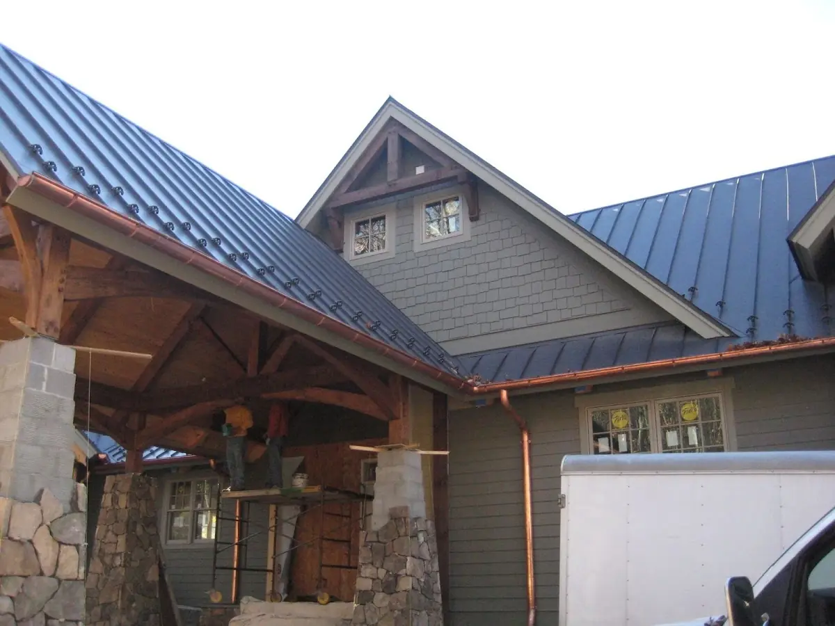 Craftsman Roofing team delivering quality roofing work in Lakewood Estates